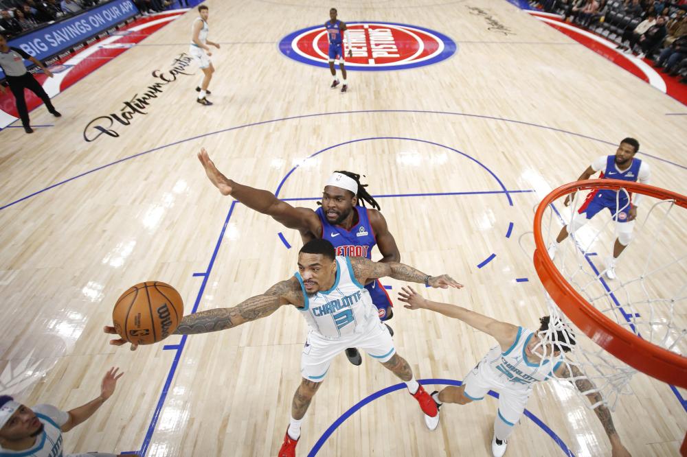 加强中场的 加强中场的