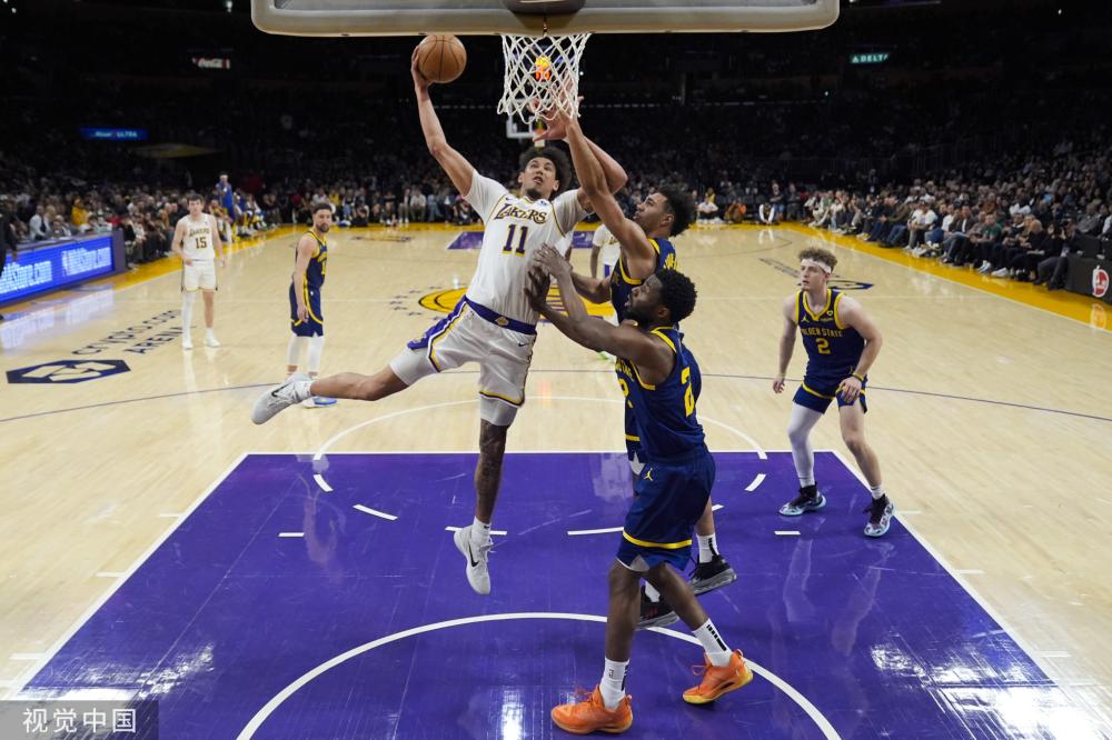 吸引了更多 吸引了更多